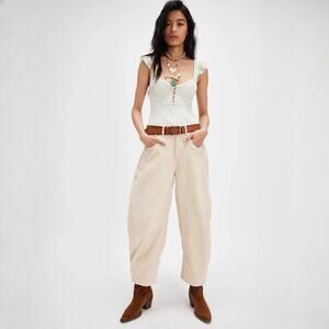 We The Free Good Luck Mid-Rise Barrel Leg Corduroy Crystal Gray Size 29 NWT